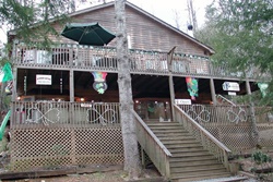 Fox and Parrot Tavern, pet friendly restaurants in Pigeon forge, TN; dog friendly restaurants in Gatlinburg, dogs allowed Pigeon Forge restaurants near Dollywood