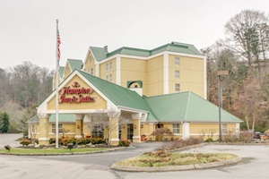 Hampton Inn and Suites Pigeon Forge on the Parkway, pet friendly hotels in Piegon Forge, TN, dog friendly Pigeon Forge hotels