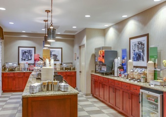 Hampton Inn and Suites Pigeon Forge on the Parkway, pet friendly hotels in Piegon Forge, TN, dog friendly Pigeon Forge hotels