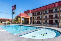 Red Roof Inn and Suites, pet friendly hotels in Piegon Forge, TN, dog friendly Pigeon Forge hotels